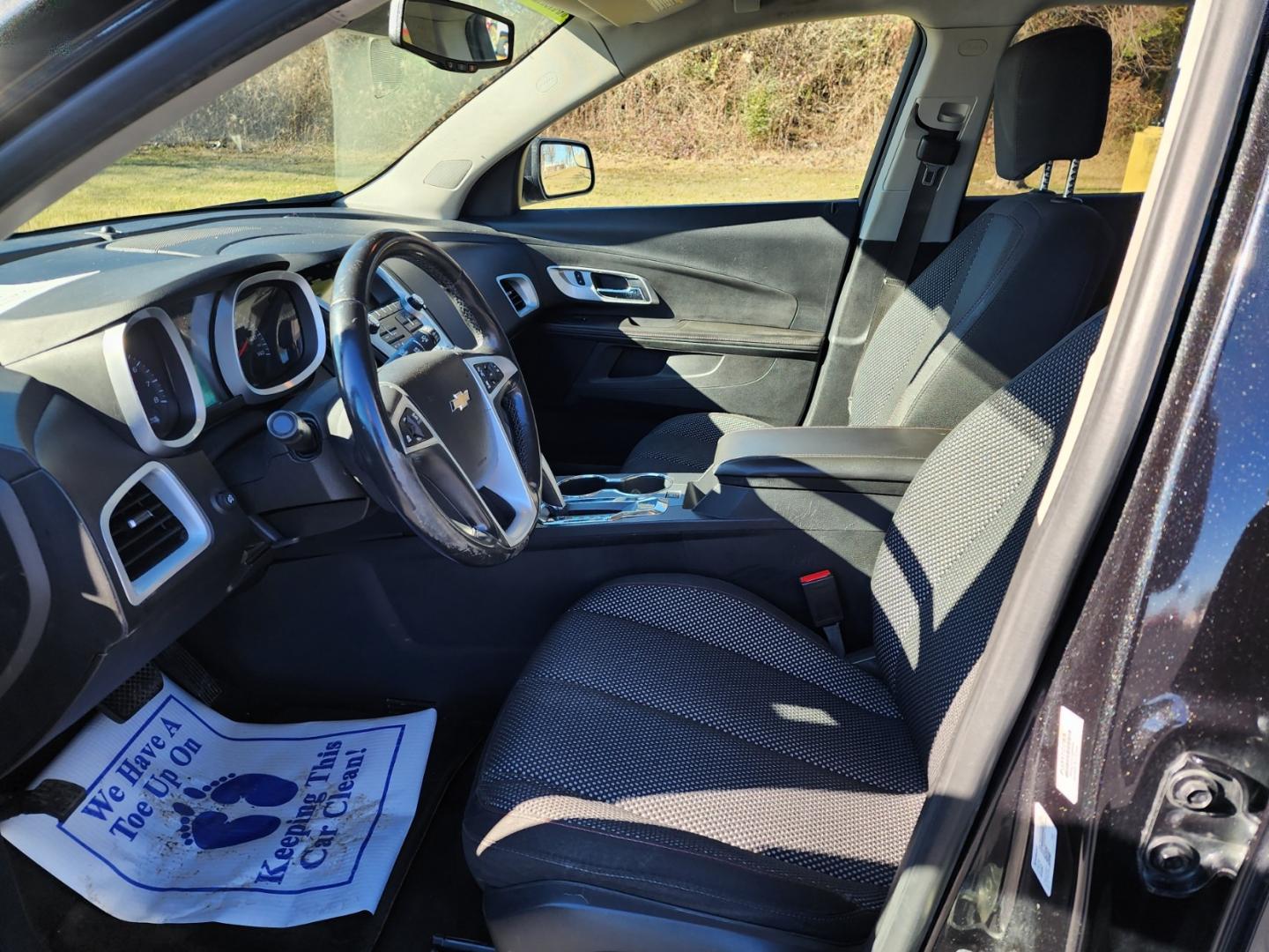 2014 BLACK /Black Chevrolet Equinox LT (2GNALBEK0E6) with an 2.4 4cyl. engine, Automatic transmission, located at 1221 Madison St., Shelbyville, TN, 37160, (931) 680-9439, 0.000000, 0.000000 - Photo#5
